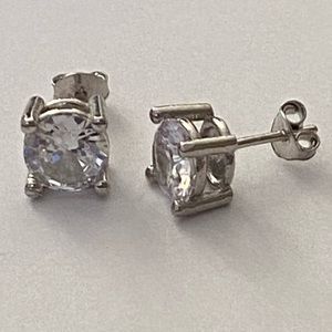 925 Silver 7mm cz earrings cubic zirconia stunning